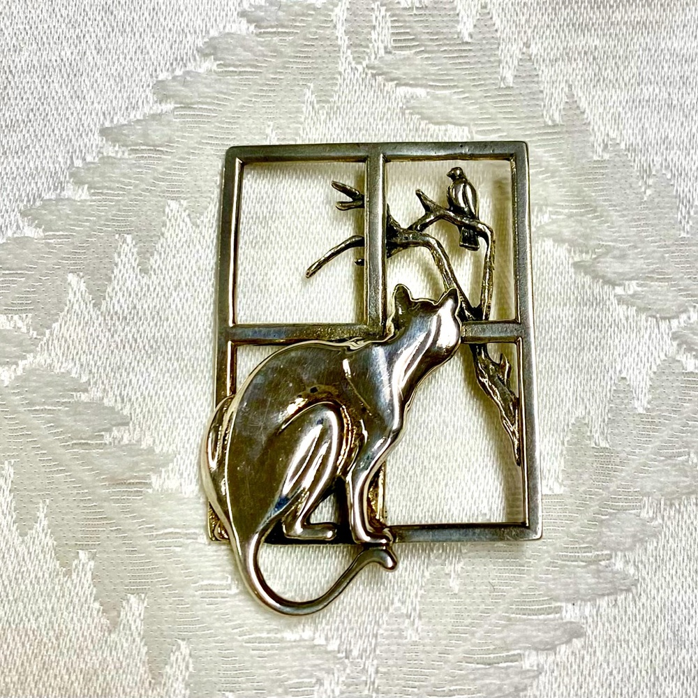 Sterling cat in the window pin